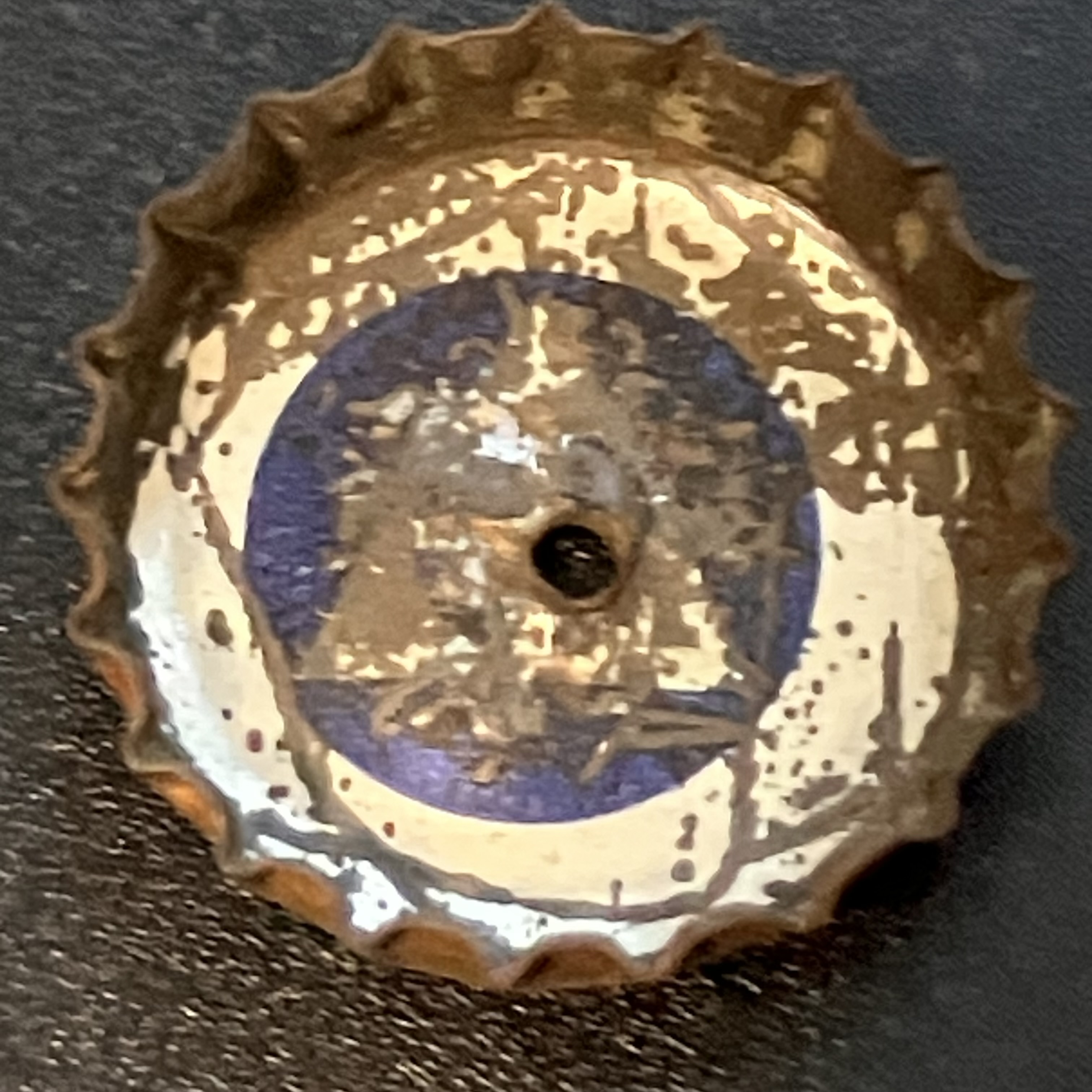 crown-cap liner of unadvertised variant