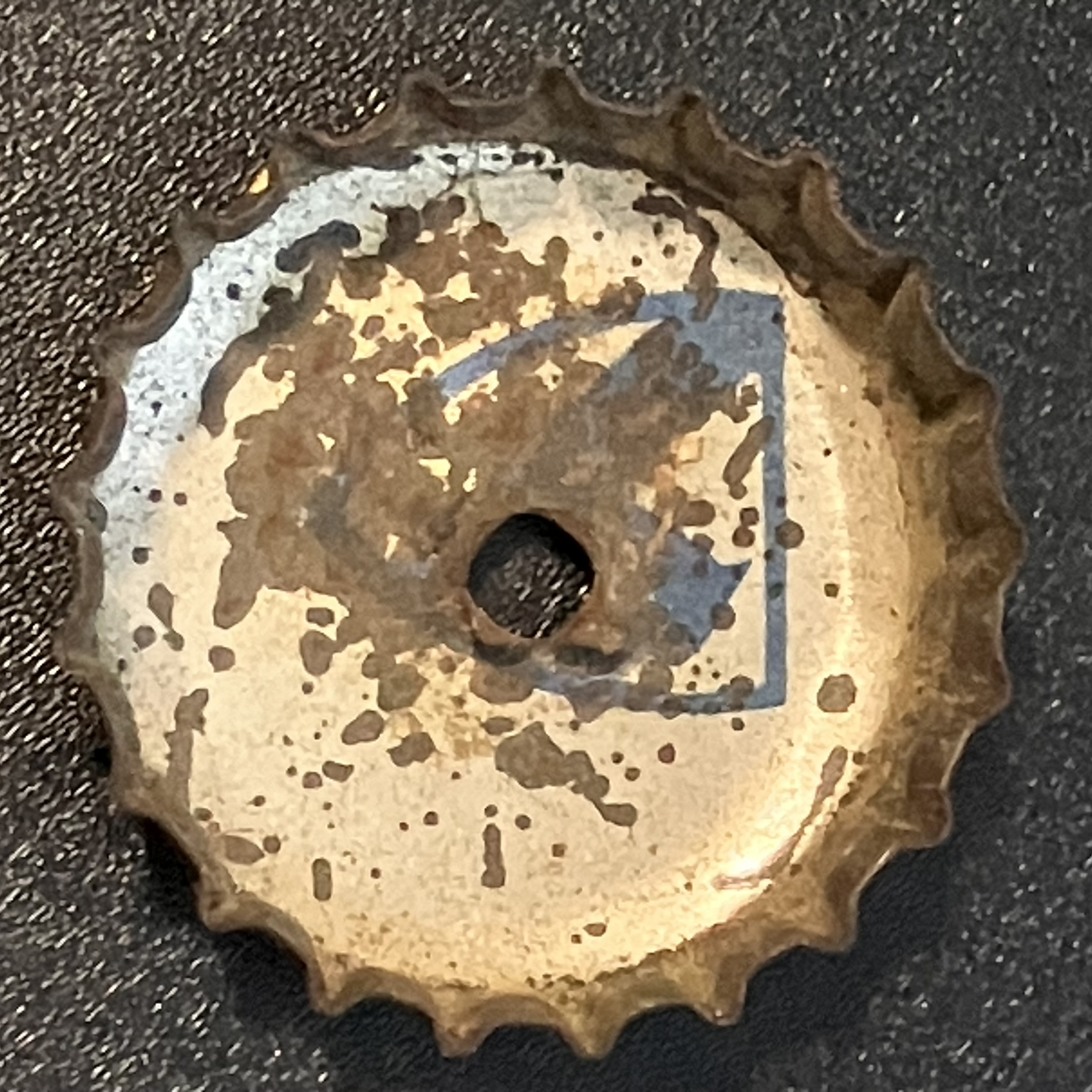 crown-cap liner of unadvertised variant